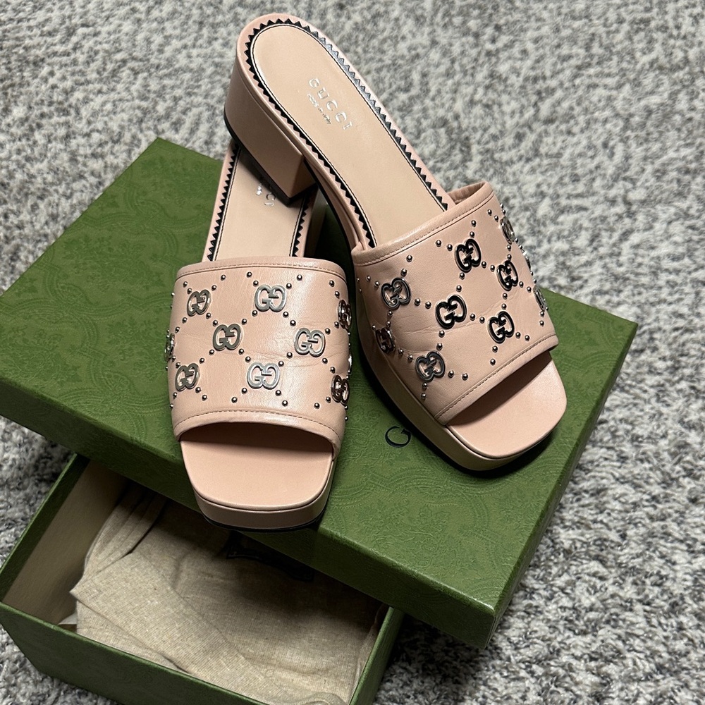Gucci Women's Blush Pink Mules